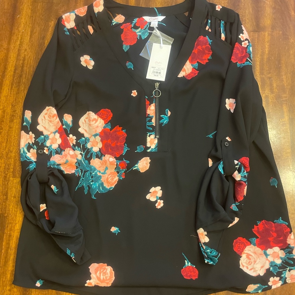 Candies black with flower print blouse. Size large. NWT